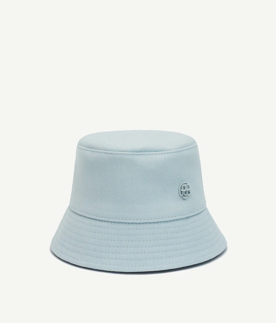 BUCKET HAT IN LIGHT BLUE